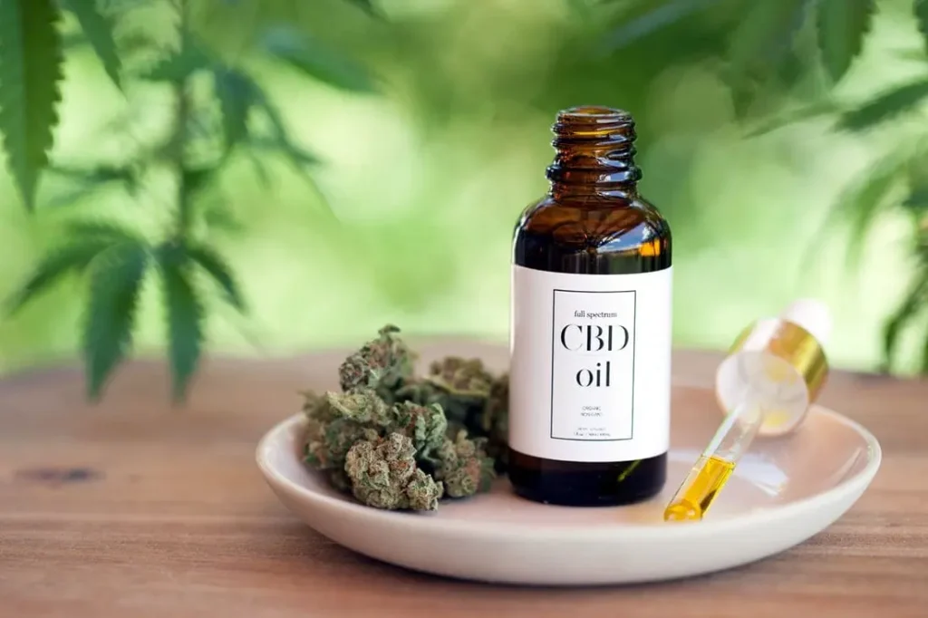 Natural Calm ina Bottle: Practical Insights on Weed Oil for Managing Anxiety