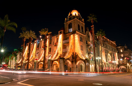 Hotel Casino Energy, Why the Atmosphere Feels So Different